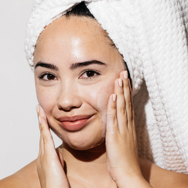 How to Effectively Wash Your Face for Healthy, Glowing Skin!